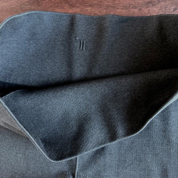 Lululemon Ebb To Street Black Heather Compression Leggings Pants size II / 6 - Picture 14 of 14